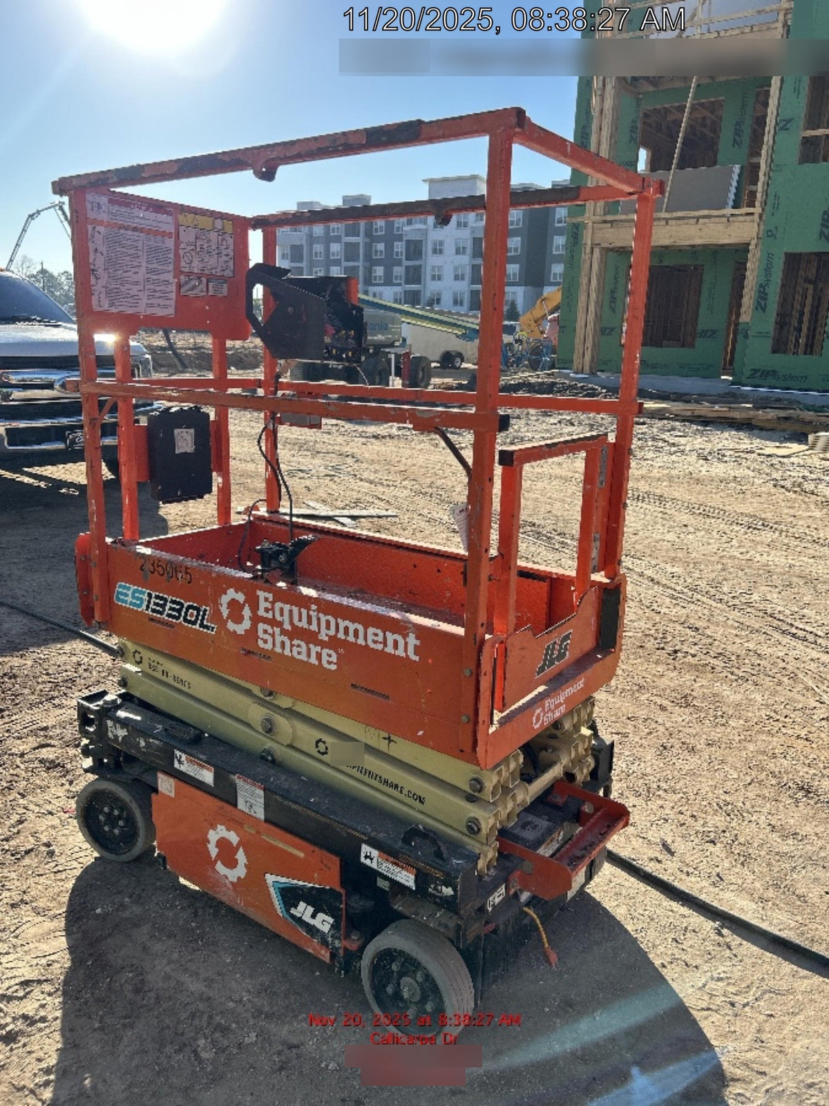 2022 JLG ES1330L