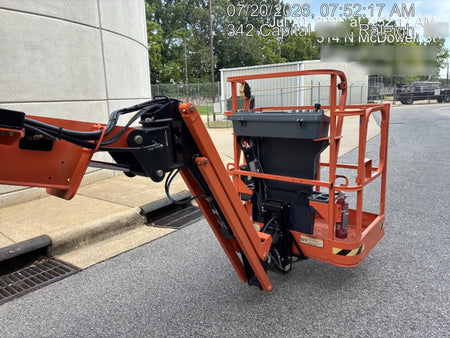 2022 JLG E300AJP