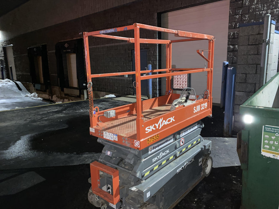 2016 Skyjack SJIII-3219 Standard Rental Specs