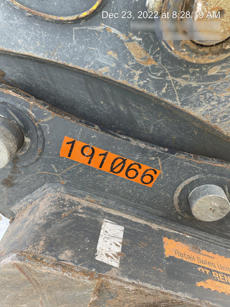 2020 DOOSAN 24" Bucket-Doosan