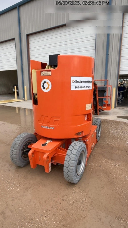 2020 JLG E300AJP