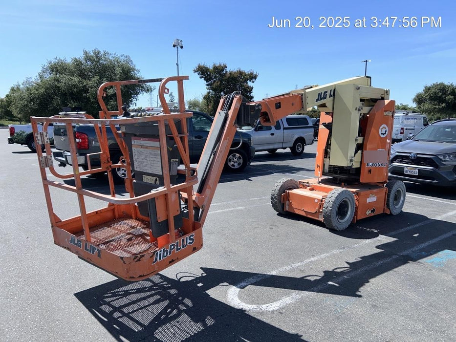 2020 JLG E300AJP