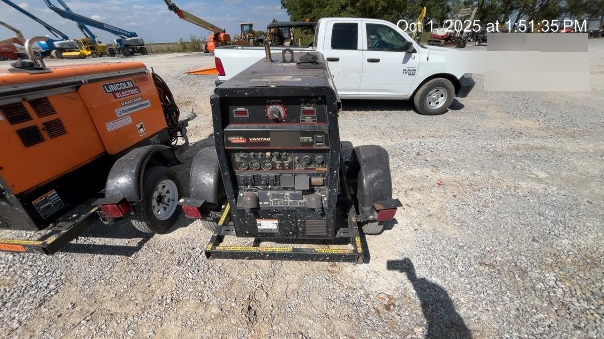 2019 Lincoln Electric Vantage 322 Welder Ready-Pak 3, Two wheel trailer, Fender and Light kit, Cable Rack