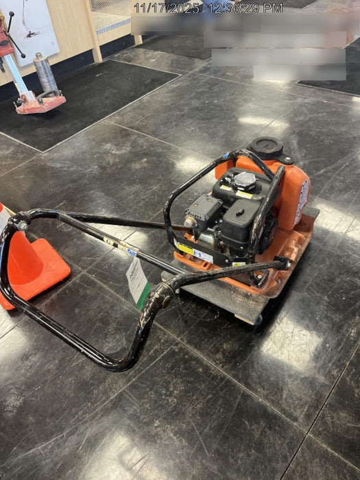 2022 Multiquip MVC88VTHW Plate Compactor, 20", w/Water Tank, Honda GX160