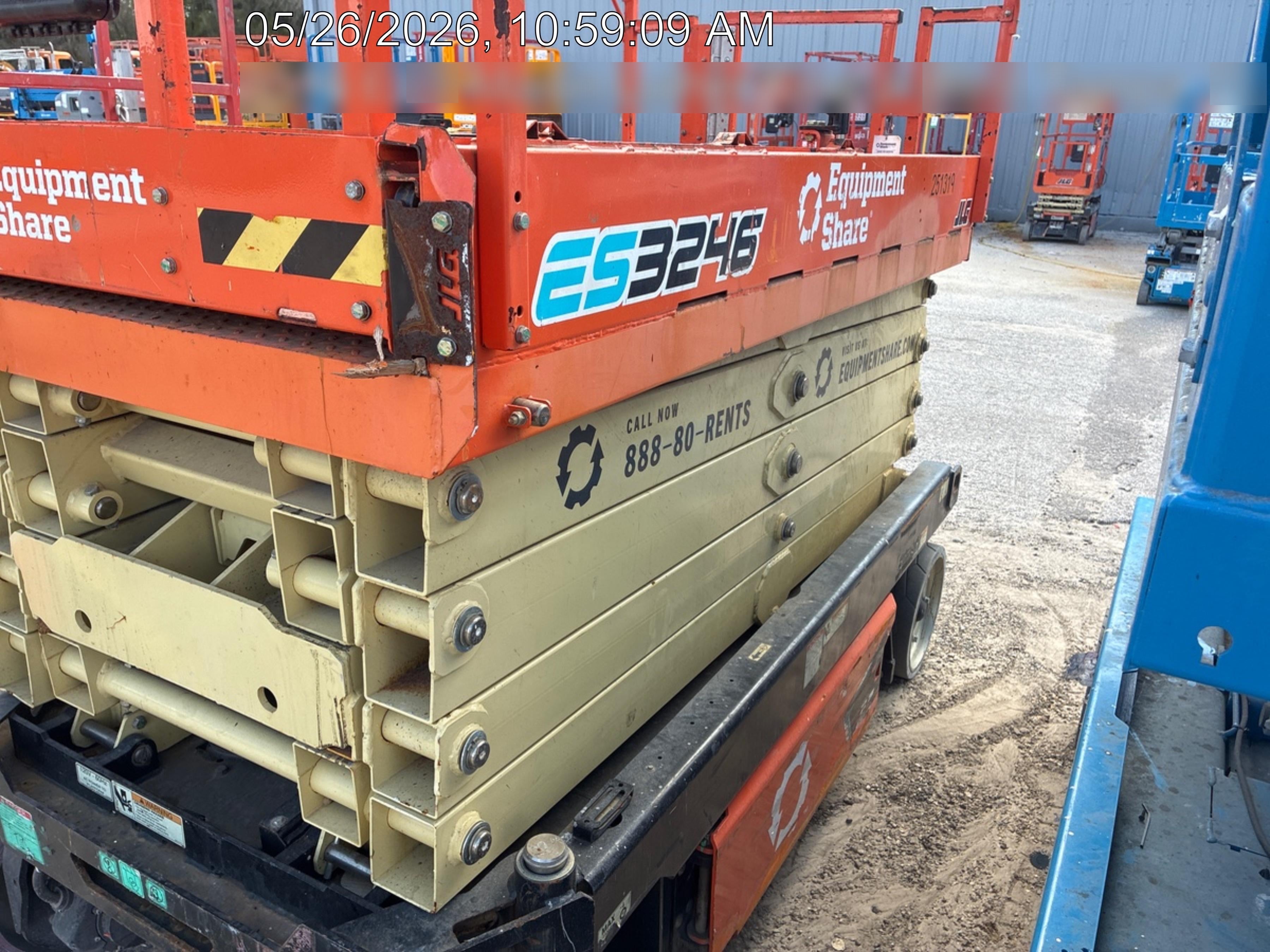 2022 JLG ES3246