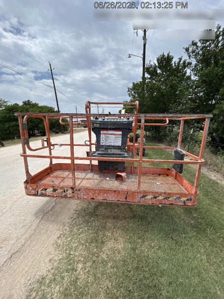 2021 JLG 400S