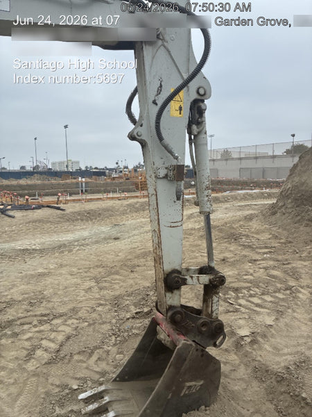 2021 TAKEUCHI TB250-2