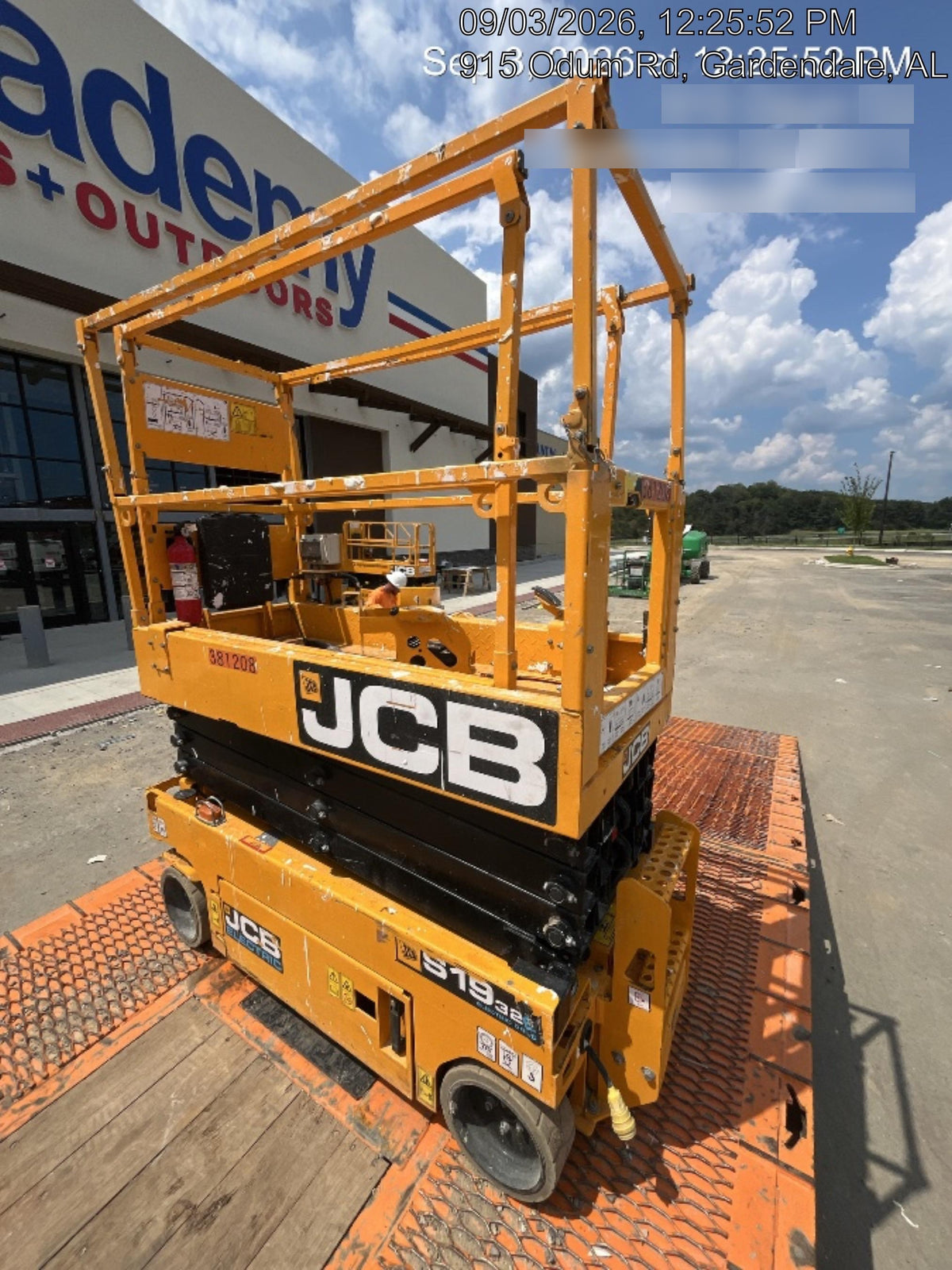 2024 JCB S1932E