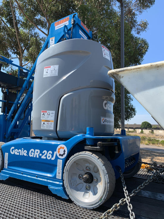 2020 GENIE GR-26J
