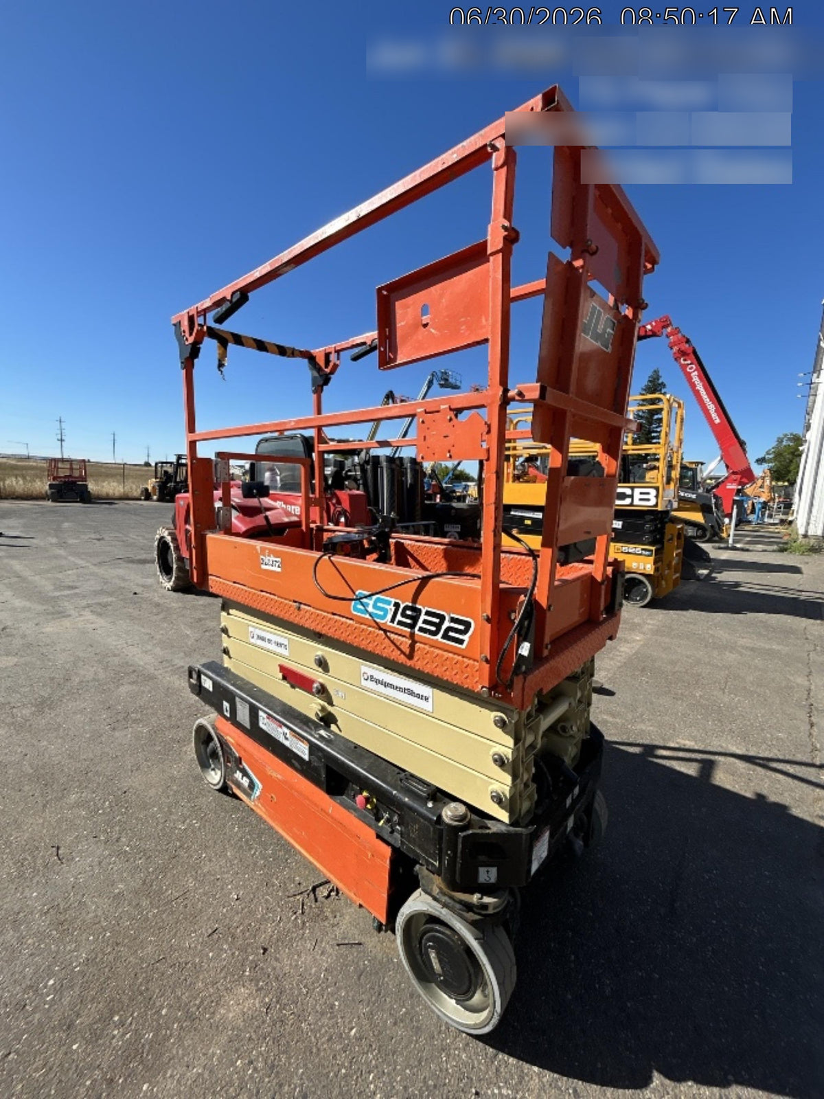 2022 JLG ES1932