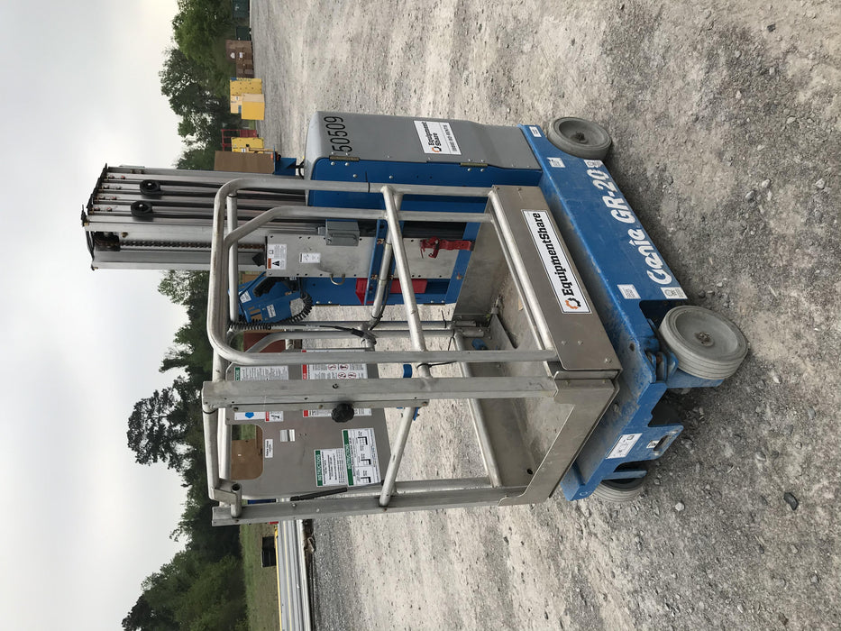 2019 GENIE GR-20