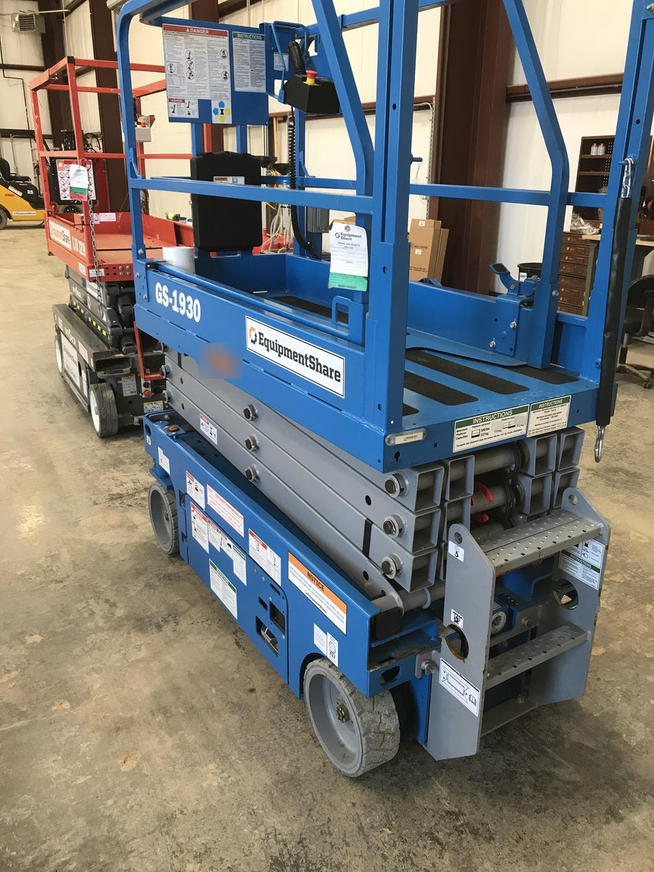 2019 Genie GS-1930 Fixed Rails with Chain Entry