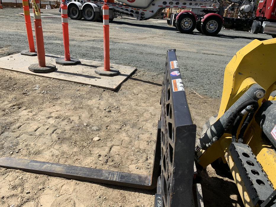 2019 PALADIN 48" Pallet Forks - Paladin