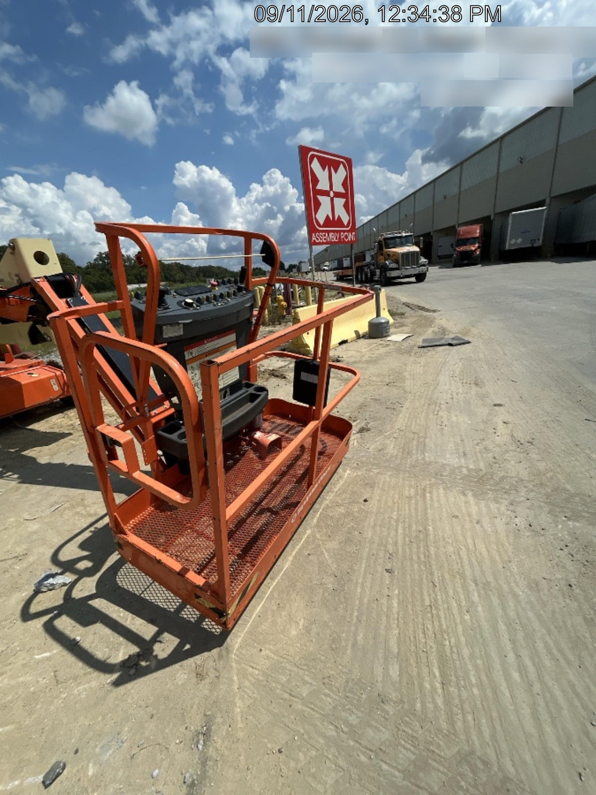 2023 JLG E450AJ