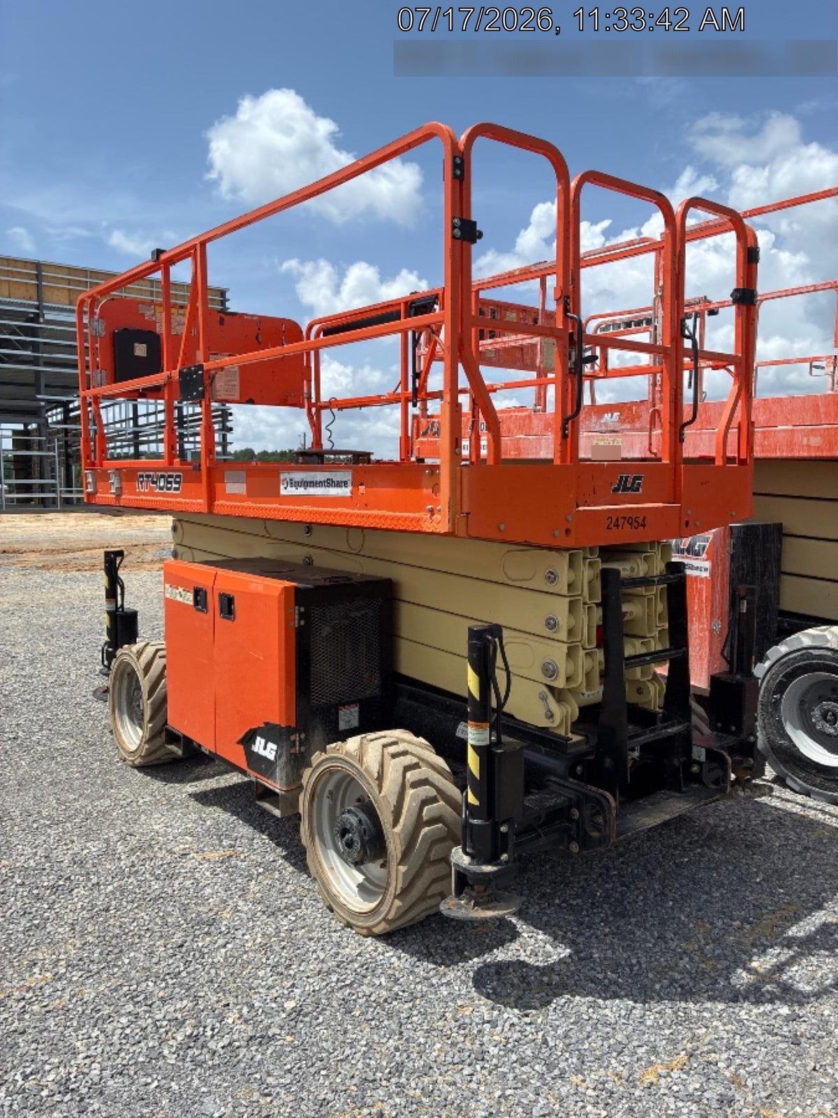 2022 JLG RT4069
