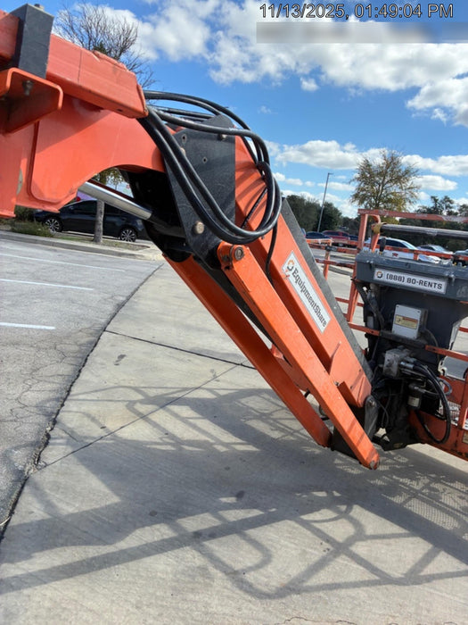 2019 JLG 660SJ