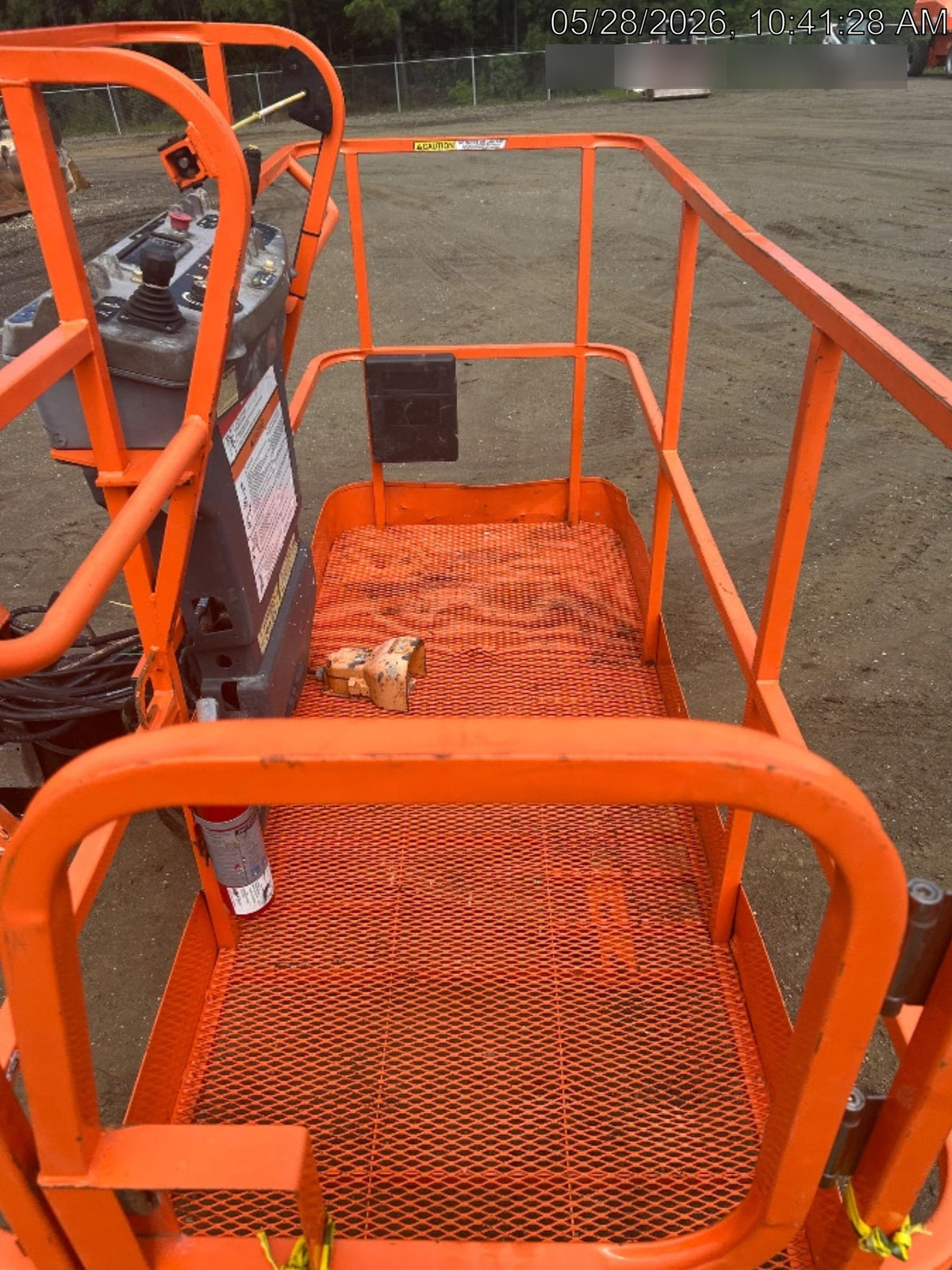 2019 JLG 860SJ