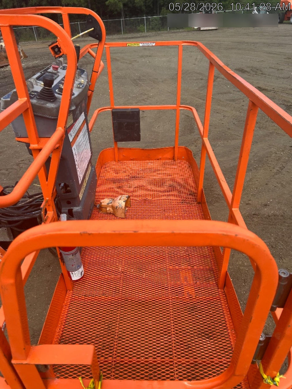 2019 JLG 860SJ