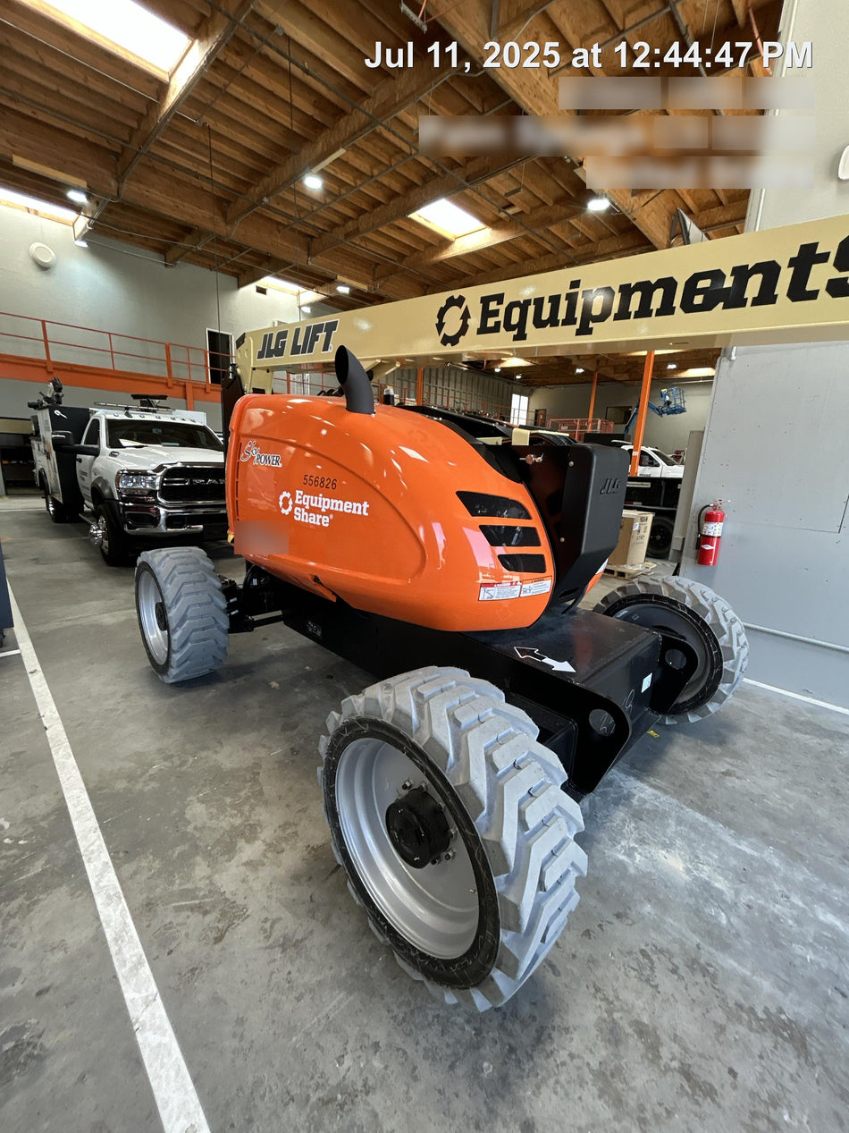 2025 JLG 600AJ