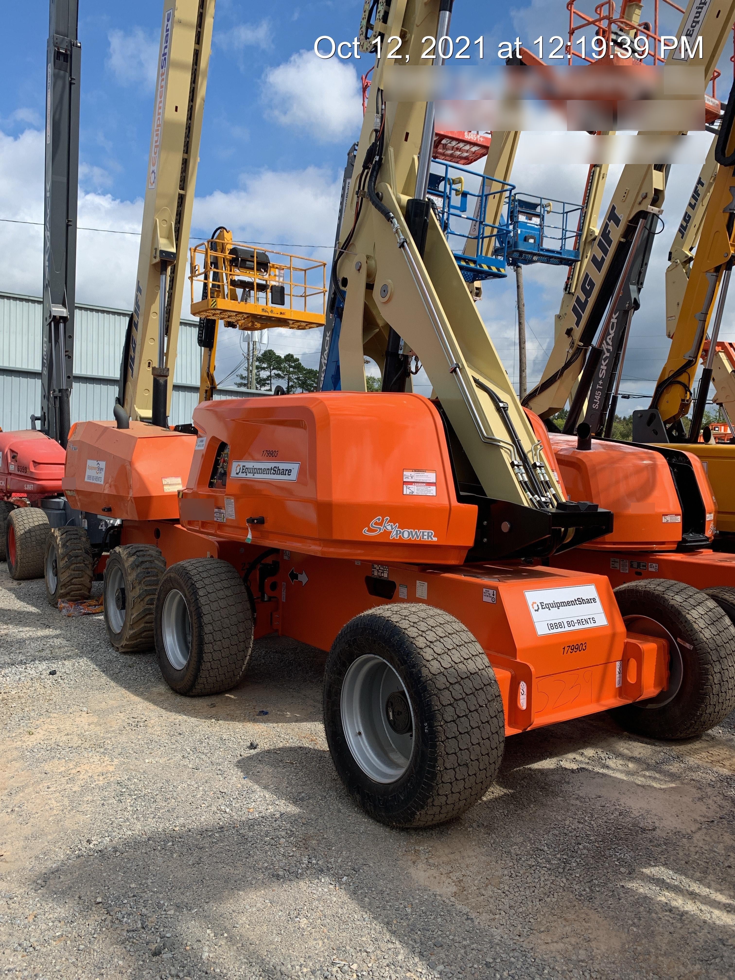2021 JLG 660SJ