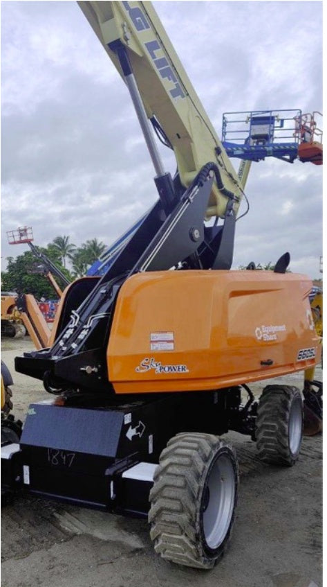 2023 JLG 660SJ