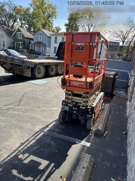 2022 JLG ES1932