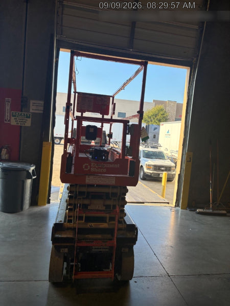 2023 JLG ES2632