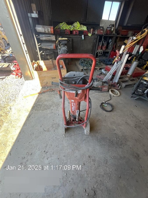 2022 HILTI TE 3000-AVR