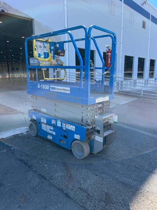 2019 Genie GS-1930 Fixed Rails with Chain Entry