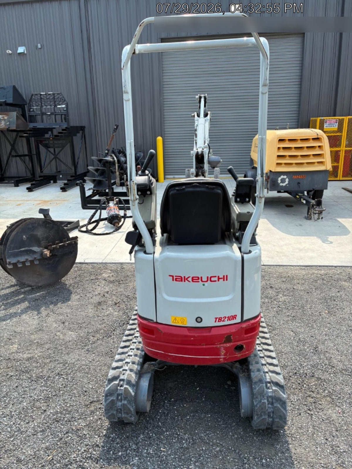 2022 TAKEUCHI TB210R