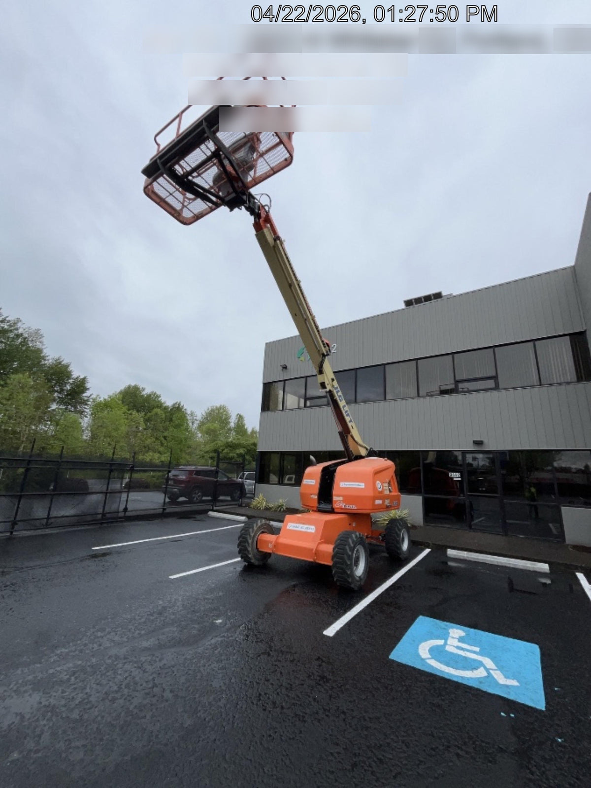 2020 JLG 400S