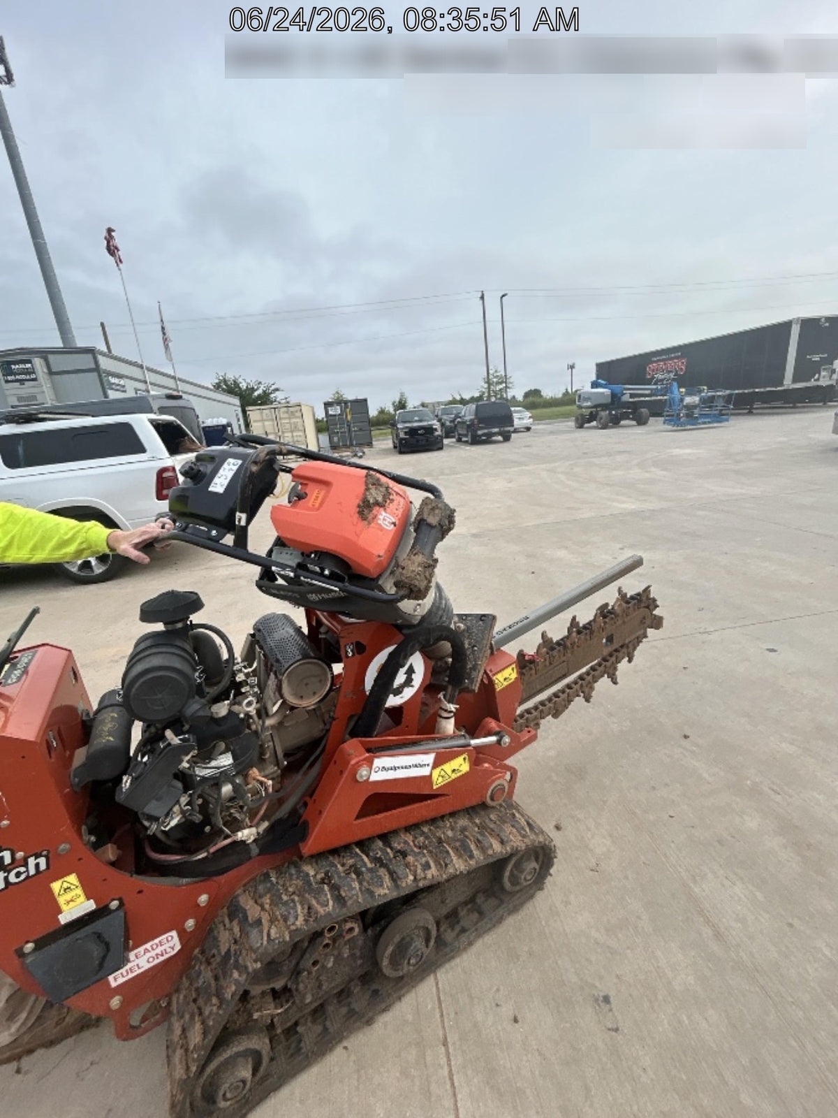 2020 DITCH WITCH C24XA