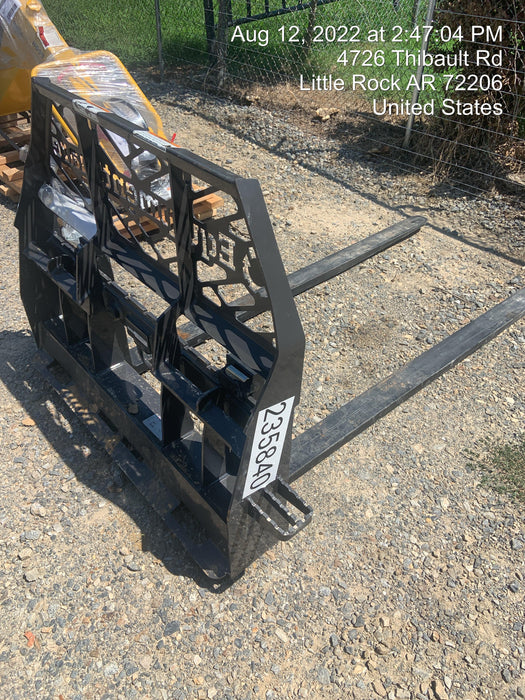 2022 PALADIN 48" Pallet Forks - Paladin