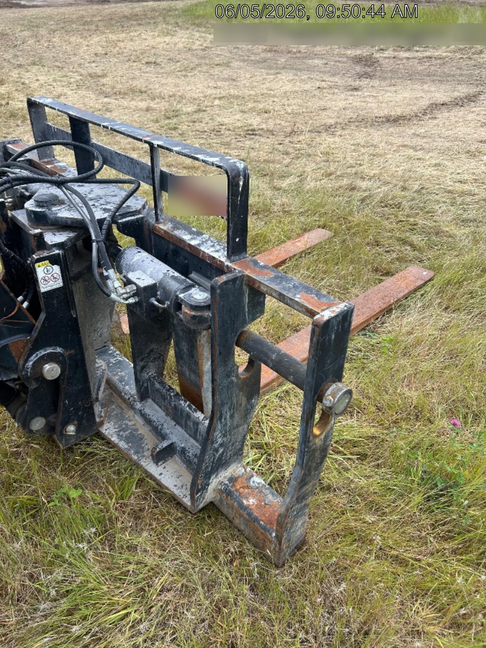 2021 JLG 1001095418S