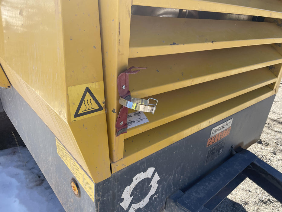 2022 ATLAS COPCO XAS 900