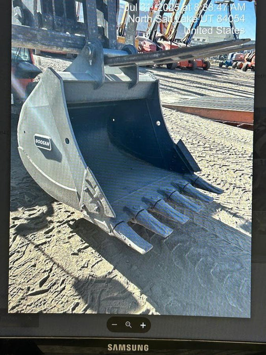 2020 DOOSAN 48" Excavator Bucket