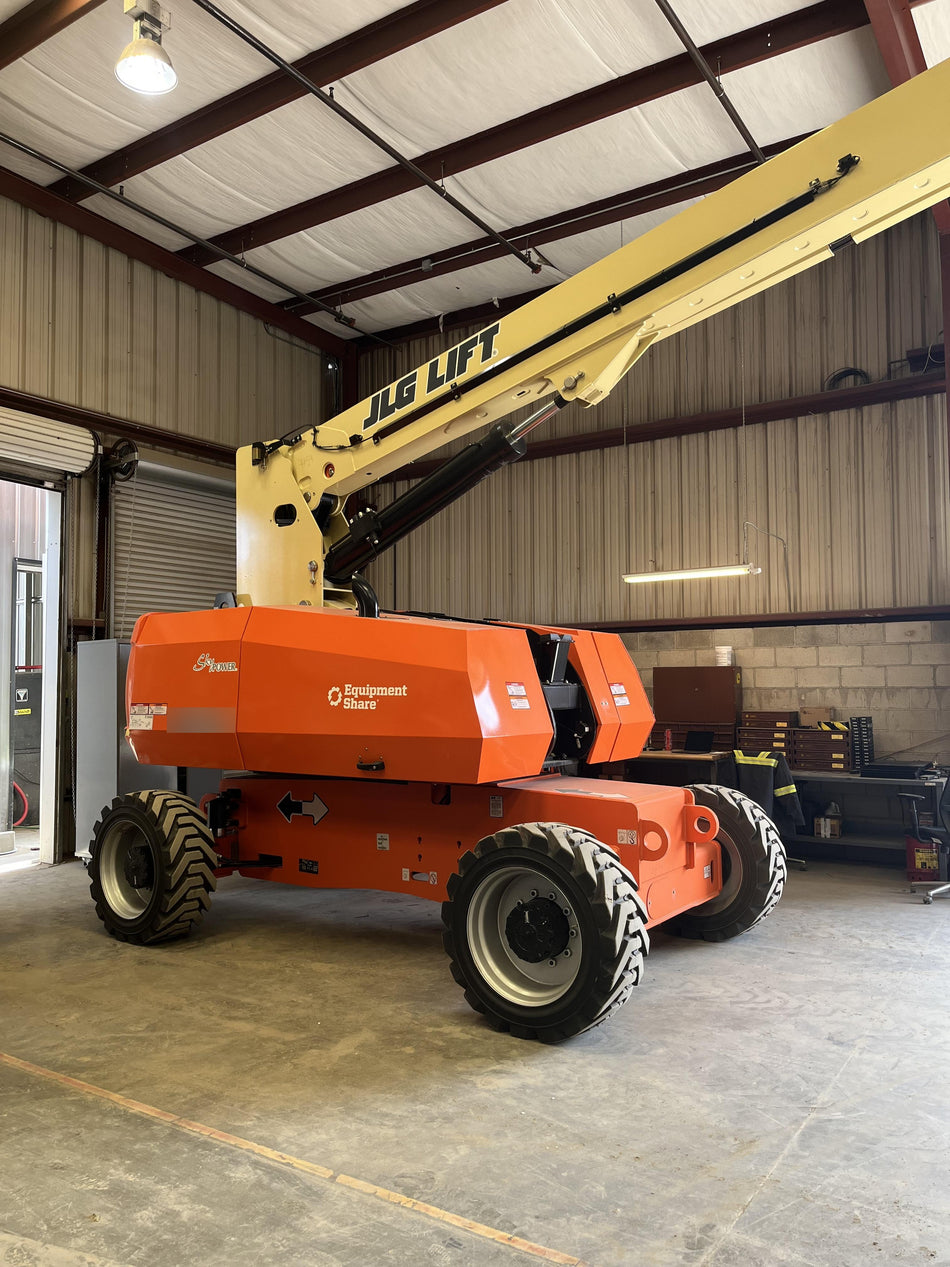 2023 JLG 860SJ
