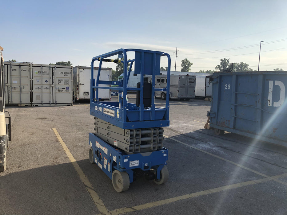 2020 Genie GS-1930 Solid Non Marking Tires, Beacon, Folding rails with half height swing gate