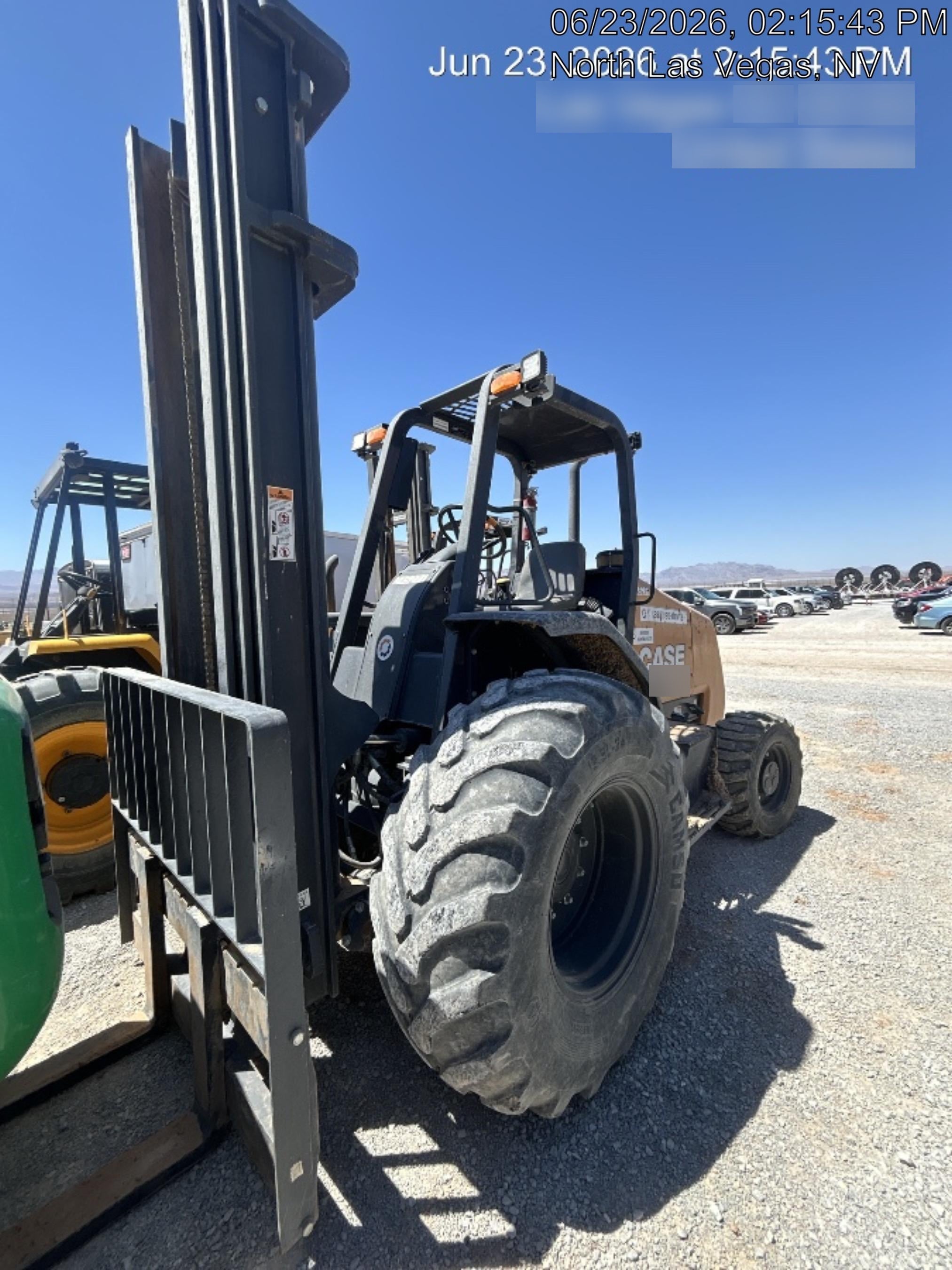 2022 CASE 588H