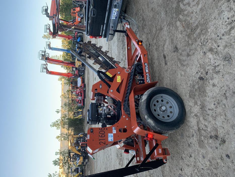 2019 DITCH WITCH S3C