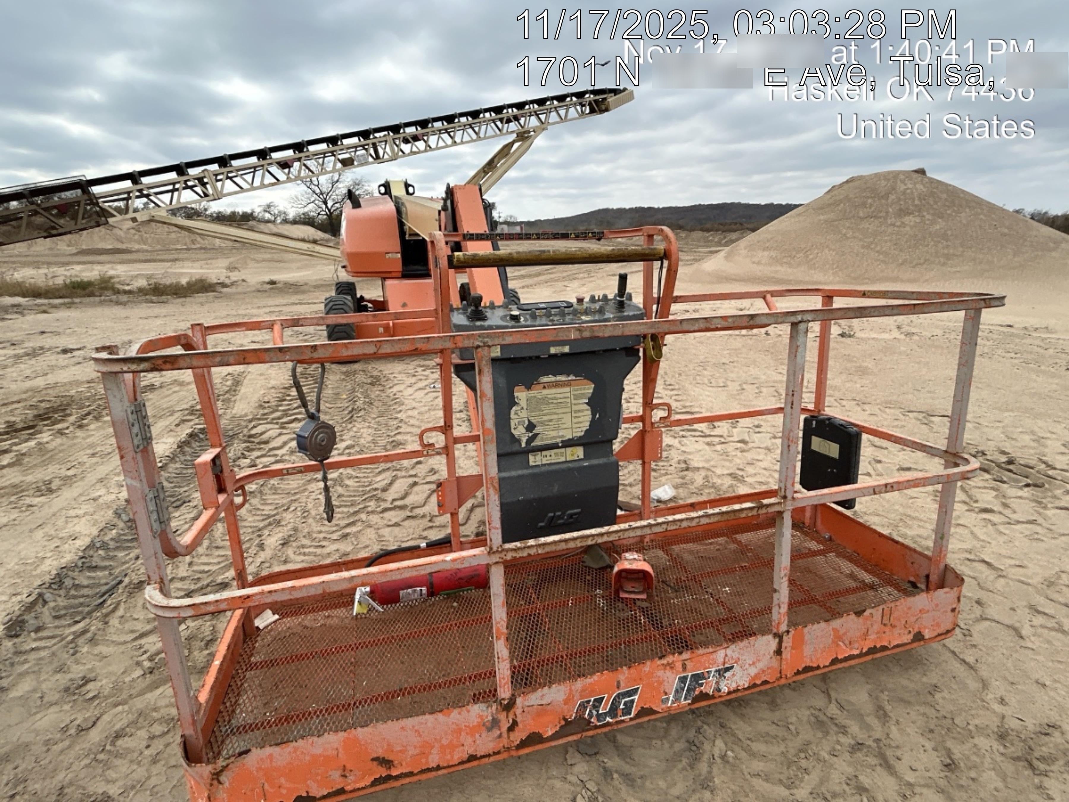 2019 JLG 460SJ