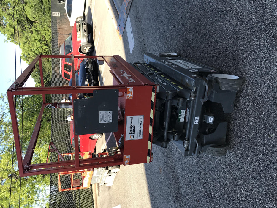 2018 Skyjack SJIII-3219 Skyjack SJIII3219 Scissor Lift w/Trojan Batteries