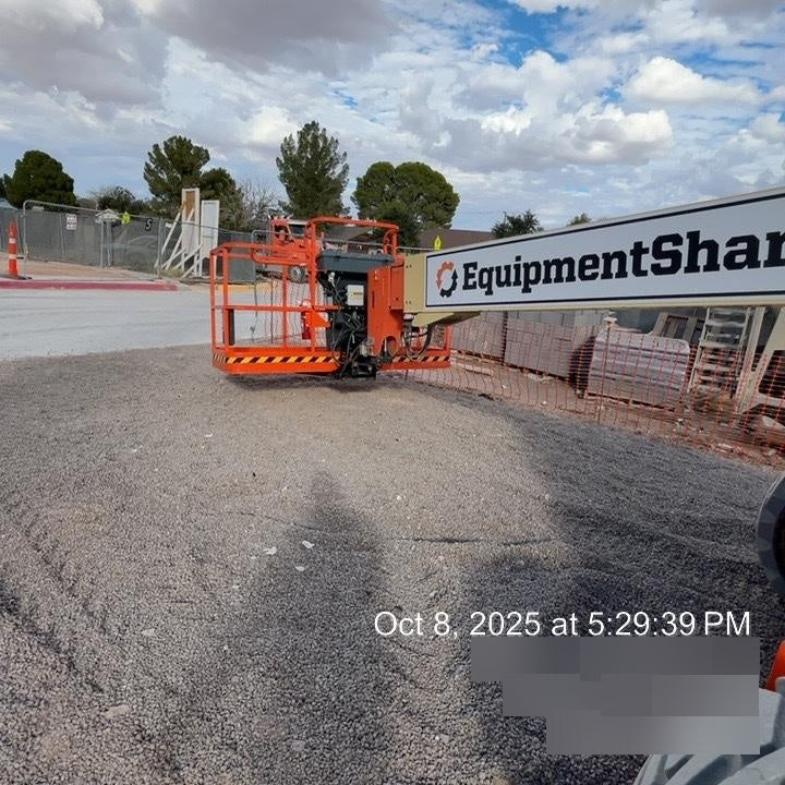 2021 JLG 600S