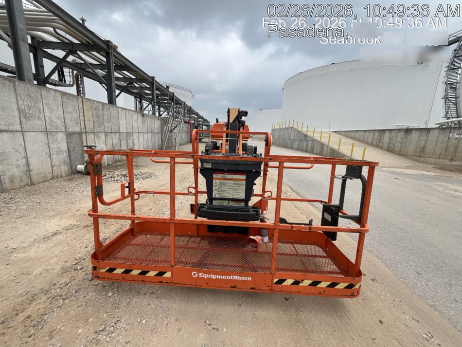 2023 JLG 860SJ