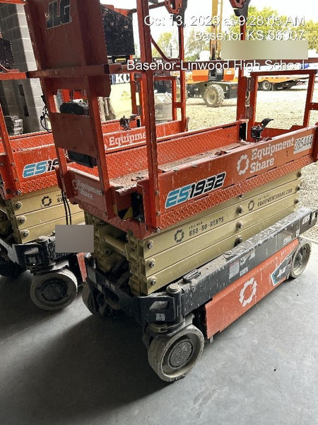 2022 JLG ES1932