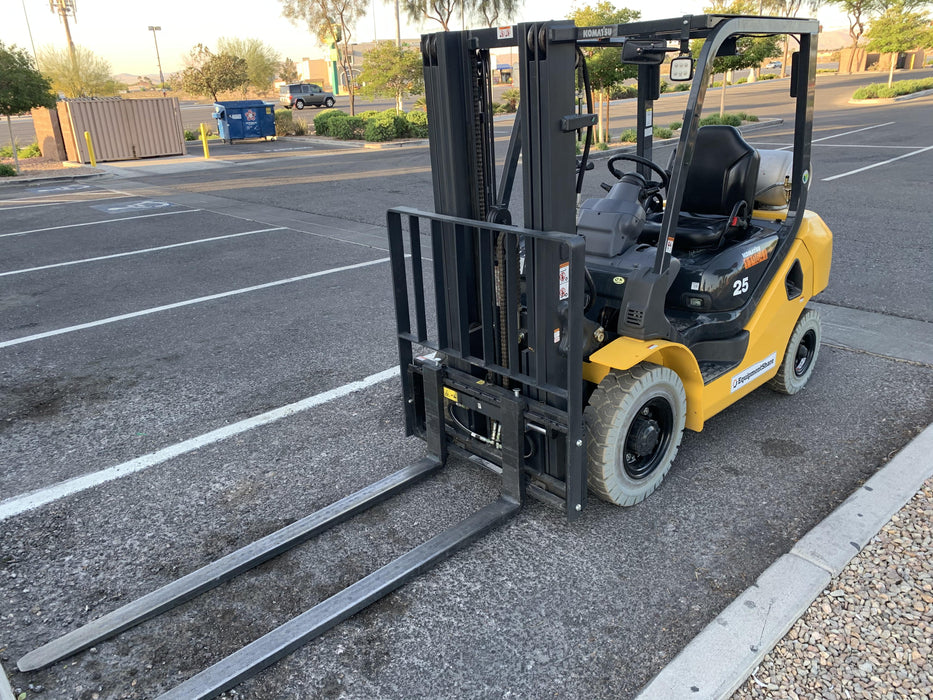 2020 KOMATSU FG25T-16