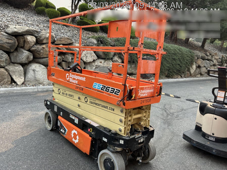 2022 JLG ES2632