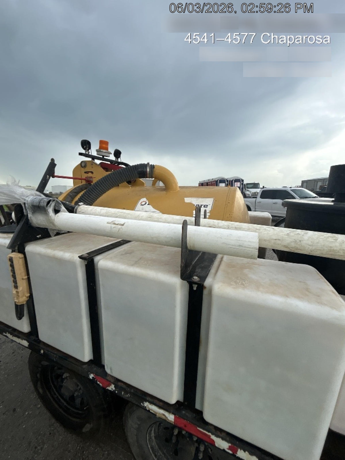 2022 Vac-Tron LP573XDT T4 Koehler Diesel Engine, 500 Gallon Debris Tank, x2 100 Gallon Water Tanks