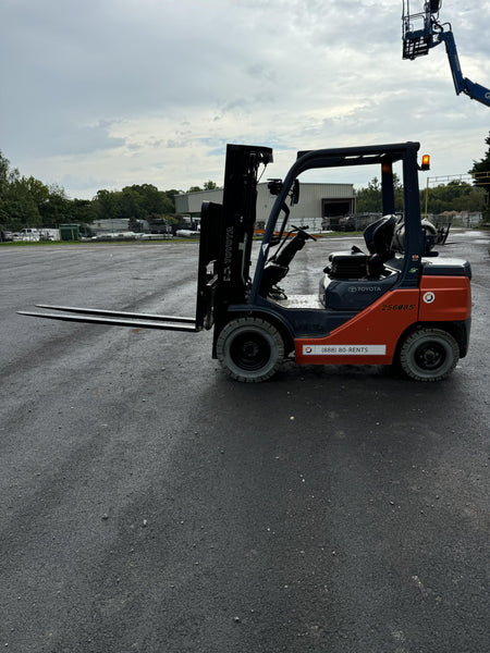 2022 TOYOTA 50-8FGU25