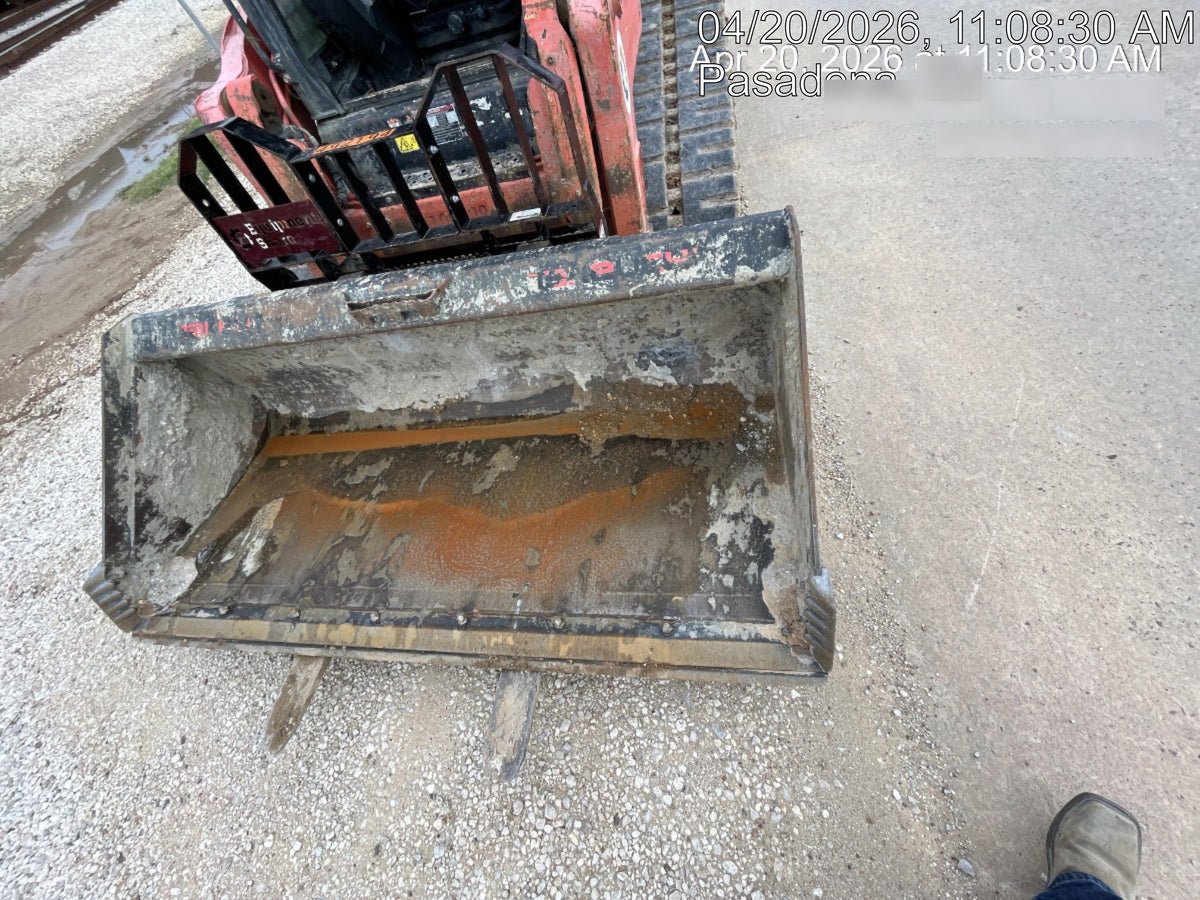 2025 TAKEUCHI 76" Smooth Bucket - Takeuchi